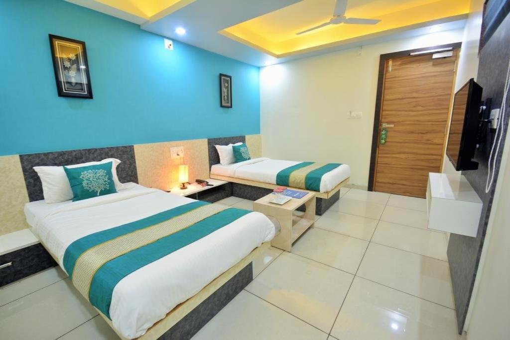 Hotel Sigma Inn Ahmedabad Extérieur photo