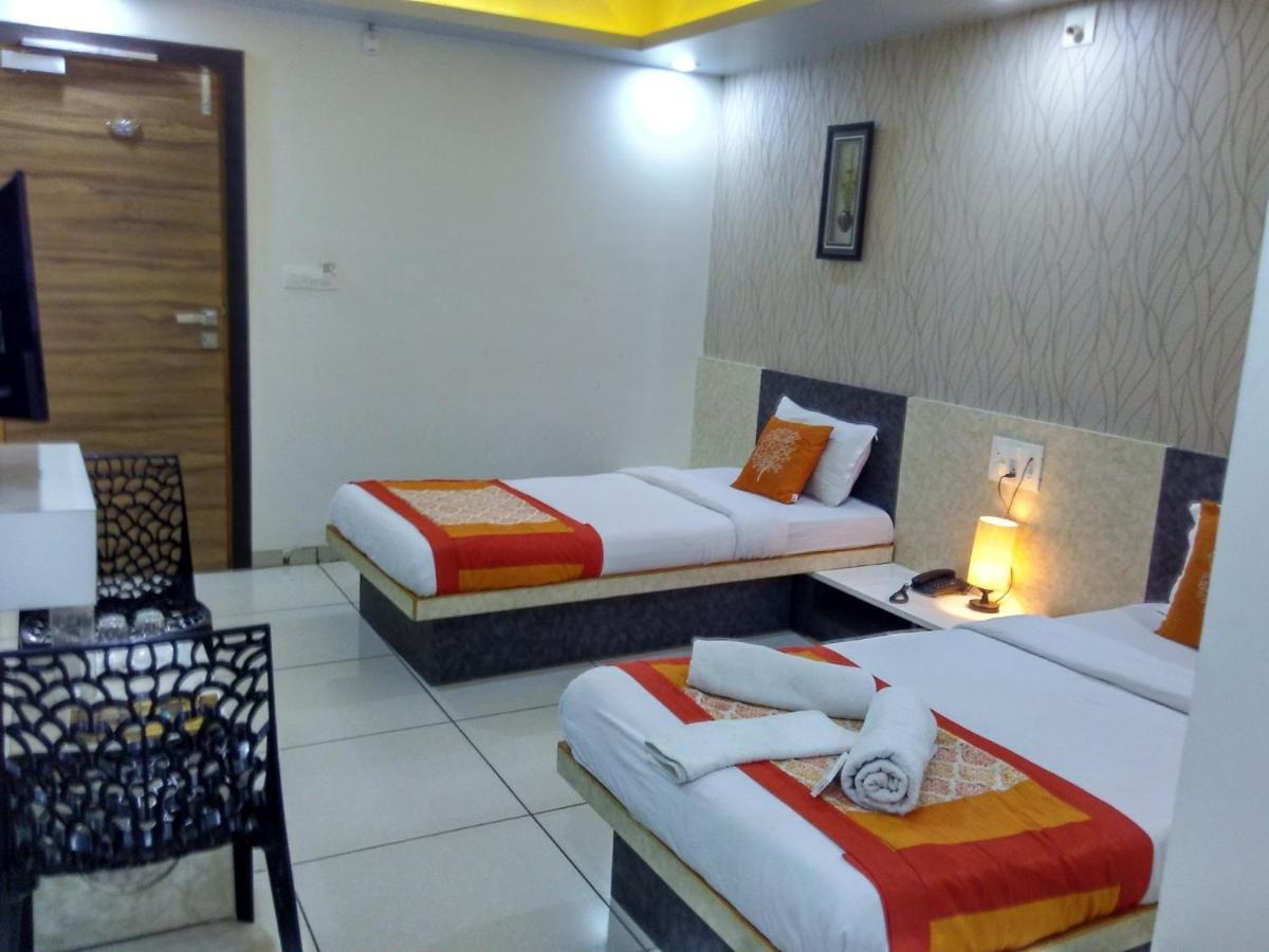 Hotel Sigma Inn Ahmedabad Extérieur photo